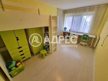 Închiriere - Apartament în Goțe Delceev,  Sofia