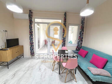 Vânzare - Apartament în Center,  Varna