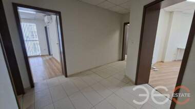For rent - Office in Liatno kino Trakia,  Varna