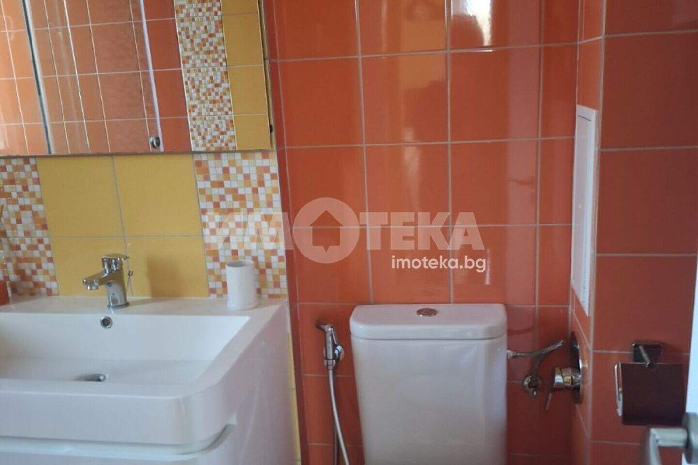 Cu trei camere Apartament în Sfinții Constantin și Elena, Varna – fotografia 4