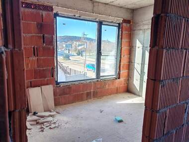 Satış - Apartman olarak Pastrina,  Montana