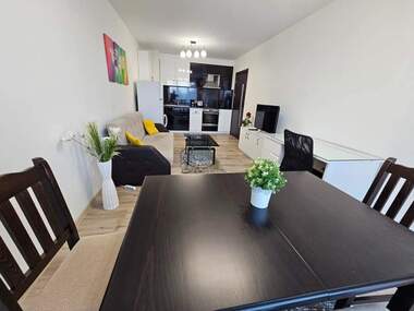 Miete - Wohnung in Mladejki halm,  Plowdiw