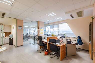 For rent - Office in Sportna zala,  Varna