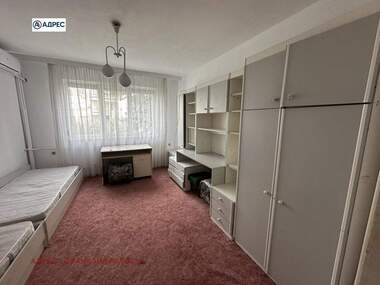 Închiriere - Apartament în Ideal City Center,  Pleven