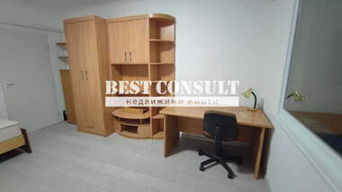 Închiriere - Apartament în Hășove,  Ruse
