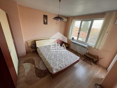 Verkauf - Etage von Haus in Parwomayzi,  Weliko Tarnowo