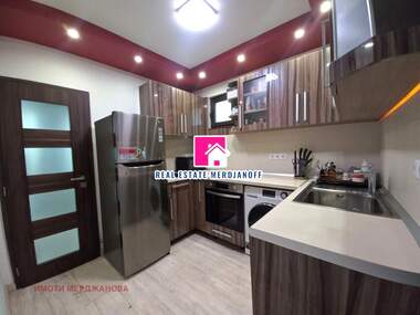 Vânzare - Apartament în Kazanski-iztok,  Stara Zagora