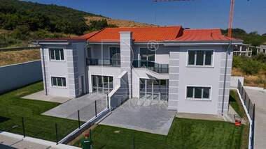 For sale - House in Belashtica,  Plovdiv