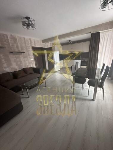 Închiriere - Apartament în Hristo Smirnenski,  Plovdiv