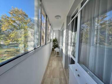 Închiriere - Apartament în Lazur,  Burgas