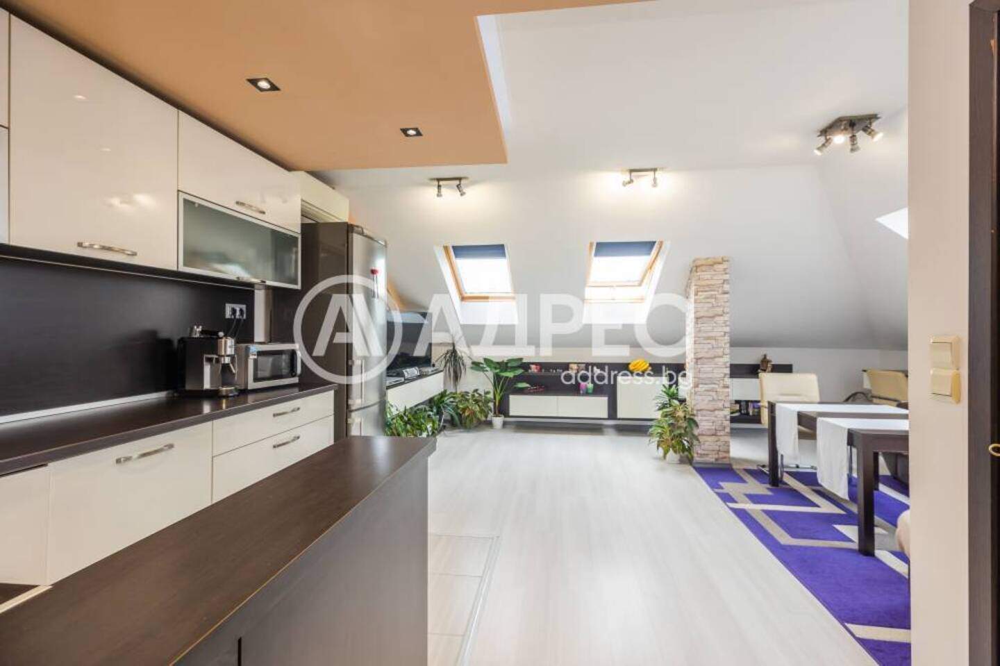 Cu trei camere Apartament în Kolhozen pazar, Varna – fotografia 5