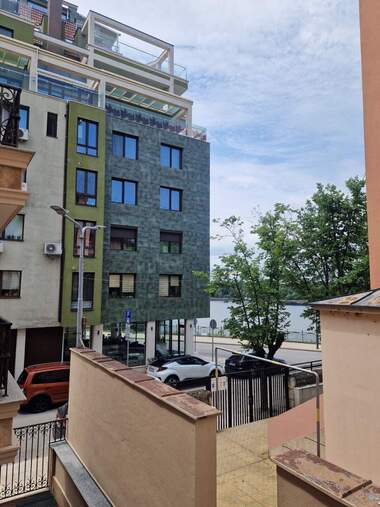 Продажба - Апартамент в Център,  Русе