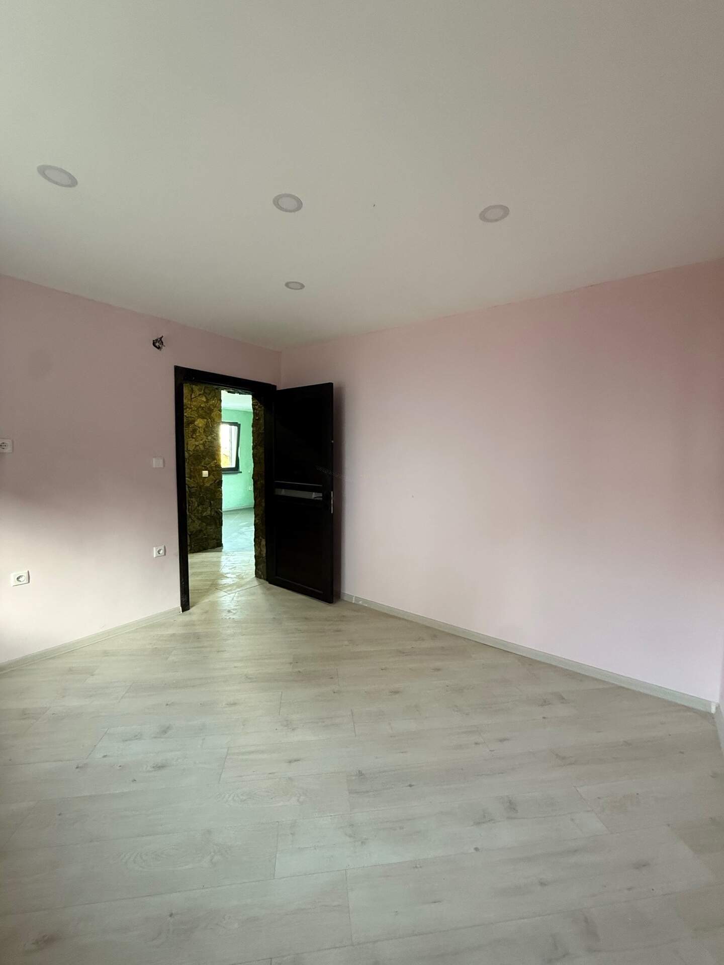 Etage von Haus in Kemera - hudozhnik, Wraza – Foto 7