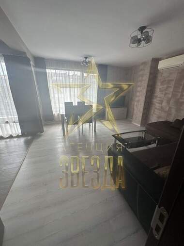 Închiriere - Apartament în Hristo Smirnenski,  Plovdiv