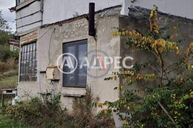 Vânzare - Teren de construcții în Boroveț - Iug,  Varna