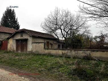 For sale - House in Gradishte,  Pleven