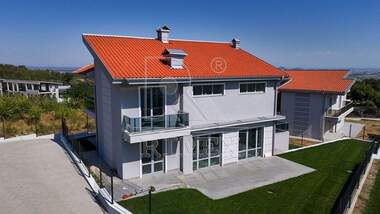 For sale - House in Belashtica,  Plovdiv