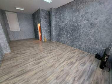 For rent - Office/Store/Beauty saloon in Varosha,  Targovishte