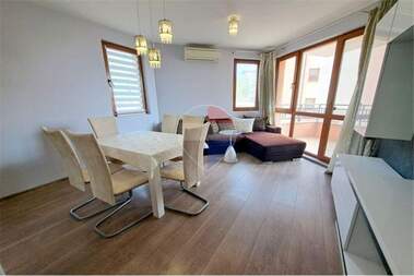 Kira - Apartman olarak Vazrajdane 3,  Varna