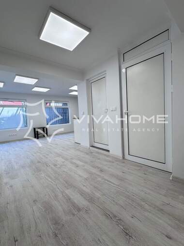 For sale - Store/Office/Storage/Beauty saloon/Venue/Dental office in Center,  Varna