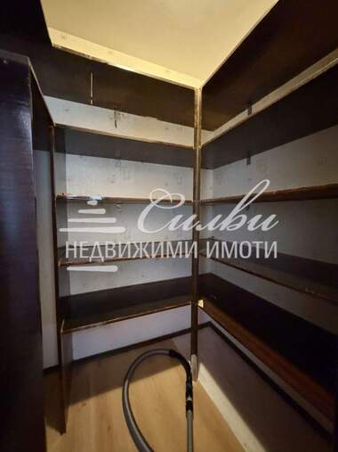 Продажба - Апартамент в Център,  Шумен