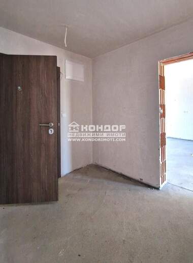 Vânzare - Apartament în Ostromila,  Plovdiv