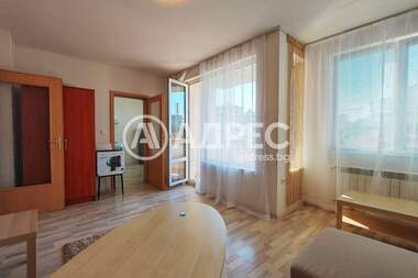 Închiriere - Apartament în Lagera,  Sofia