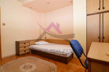 For rent - Apartment in Zimno kino Trakia,  Varna