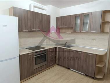 Închiriere - Apartament în Văzrajdane 1,  Varna