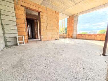 Продажа - Квартира в Кайсиева градина,  Варна