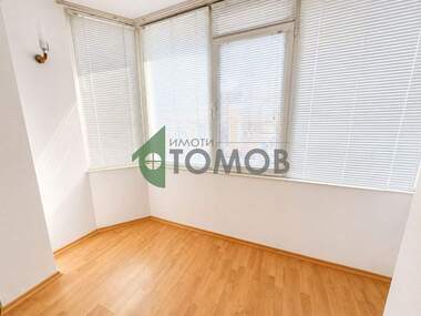 Продажба - Апартамент в Център,  Шумен