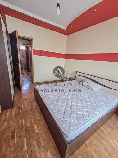 Продажба - Етаж от къща в Изгрев,  Пловдив