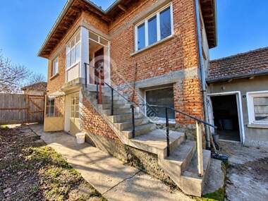For sale - House in Dzhulyunitsa,  Veliko Tyrnovo