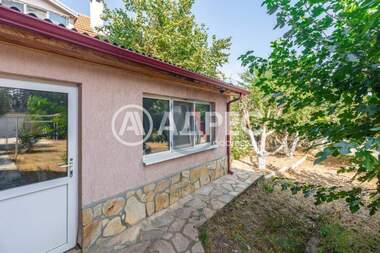 Продажба - Къща в Траката,  Варна