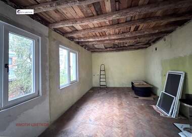 Verkauf - Etage von Haus in Kwartal 103,  Wraza
