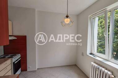 Închiriere - Apartament în Geo Milev,  Sofia