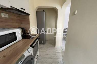 Închiriere - Apartament în Kolhozen pazar,  Varna