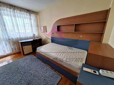 Închiriere - Apartament în Ceaîka,  Varna