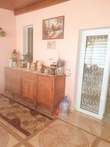 For sale - House in 9-ti kvartal,  Pleven