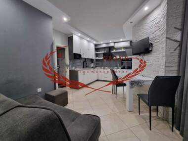 Închiriere - Apartament în Center,  Varna
