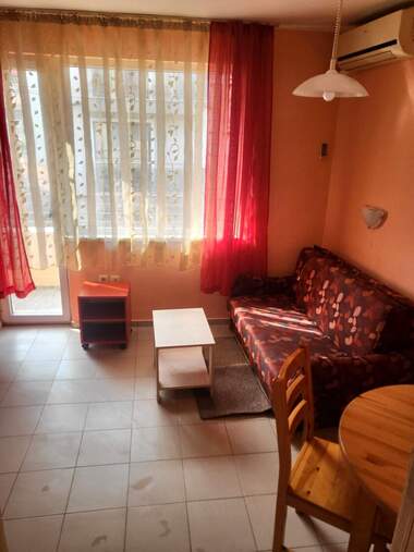 For rent - Apartment in Kolhozen pazar,  Varna