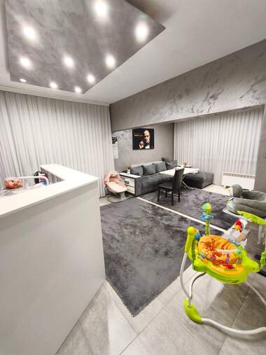 Vânzare - Apartament în Țentăr,  Pernik