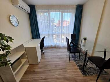 Miete - Wohnung in Mladejki halm,  Plowdiw
