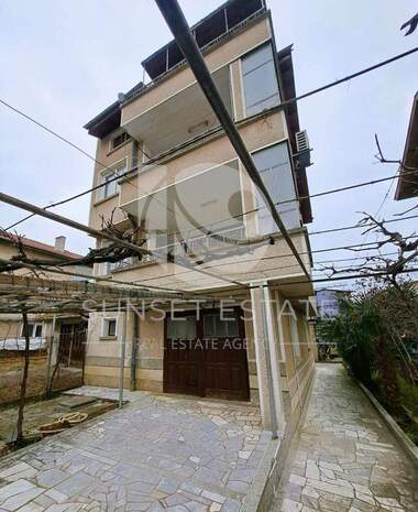 For sale - House in Kiten,  Burgas