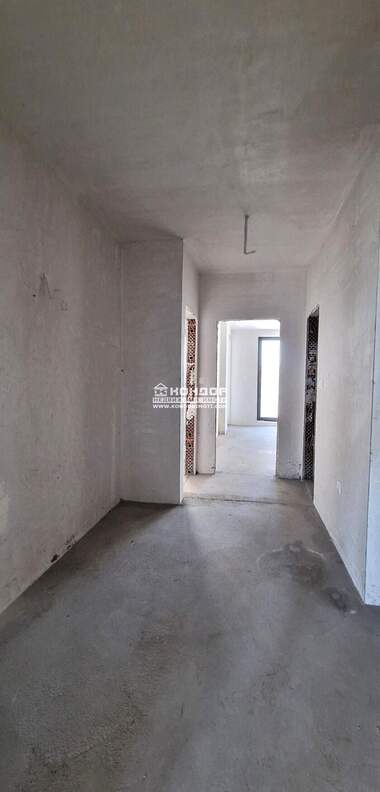 Vânzare - Apartament în Kărșiaka,  Plovdiv