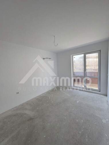 Продажба - Апартамент в Боровец - Юг,  Варна