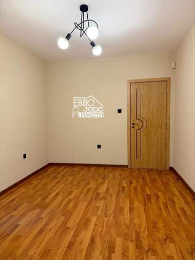 Închiriere - Birou în Center,  Stara Zagora