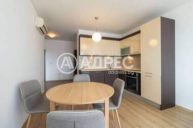 Închiriere - Apartament în Sfinții Constantin și Elena,  Varna