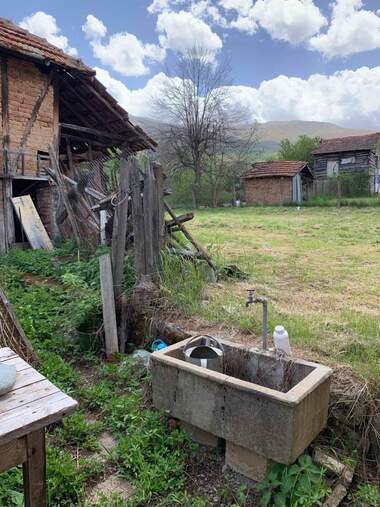 Продажба - Къща в Гюешево,  Кюстендил