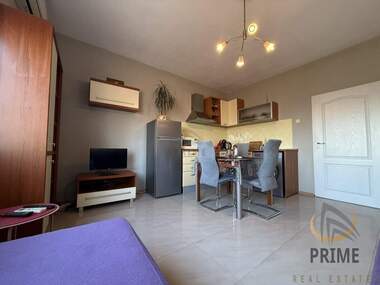Kira - Apartman olarak Vazrajdane,  Burgas